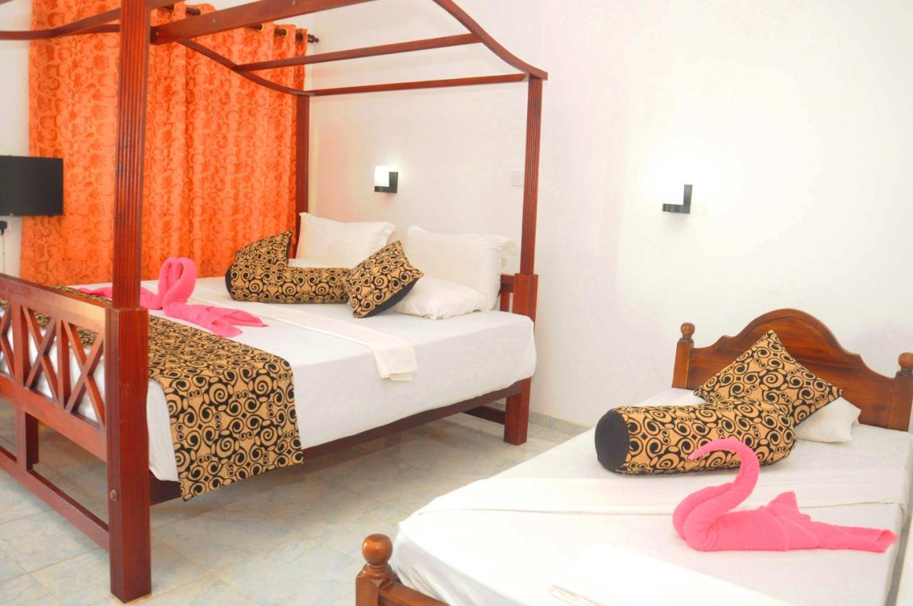 Deutsch Lanka Hotel Telwatta Bagian luar foto