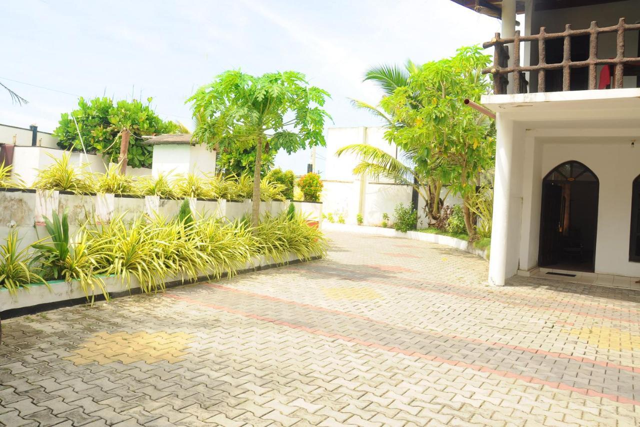 Deutsch Lanka Hotel Telwatta Bagian luar foto